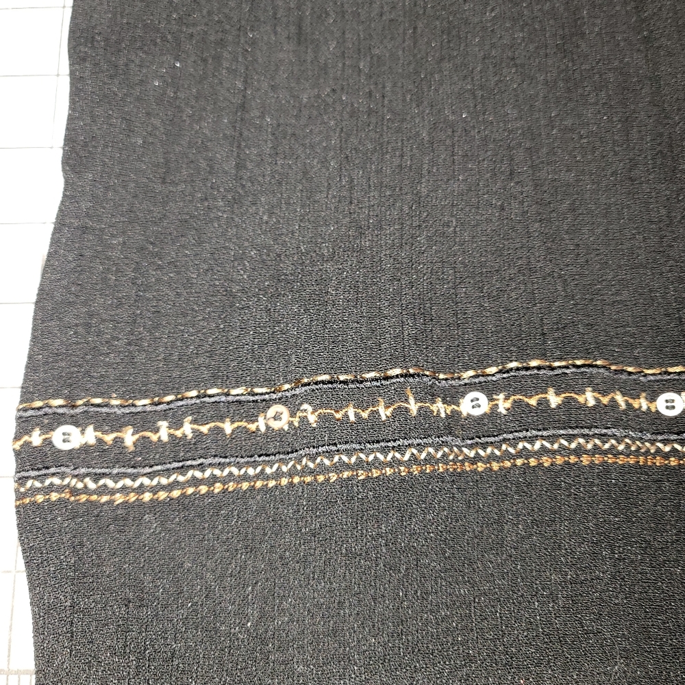 Woman's Black Koret Black Capris with Brown Stitch Design- 18 Preloved - Picture 4 of 11